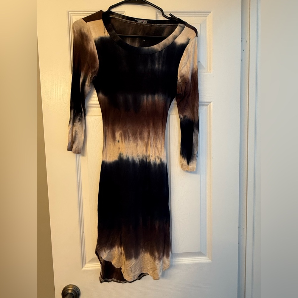 Fashion Nova Body Con Dress With Cutout Back